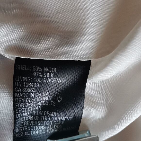 TAHARI 2 PCS SUIT - Picture 16 of 16